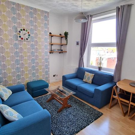 Southsea Escape - Coastal Holiday Apartment - 2 Double Bedrooms Portsmouth Exterior photo