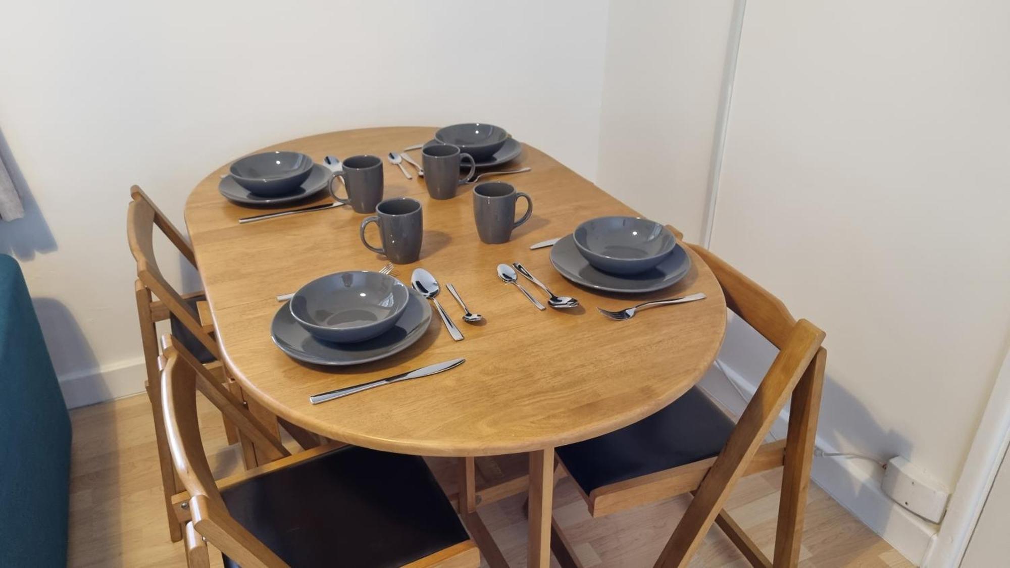 Southsea Escape - Coastal Holiday Apartment - 2 Double Bedrooms Portsmouth Exterior photo